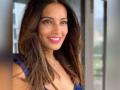 Bipasha Basu has a personal photographer at home - Hindi News | Bipasha Basu has a personal photographer at home | Latest lifestyle News at Lokmattimes.com