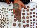 Rare coins find common destination at Yusuf's collection - Hindi News | Rare coins find common destination at Yusuf's collection | Latest national News at Lokmattimes.com