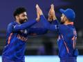 T20 WC: Ashwin and Jadeja shine as India restrict Namibia to 132/8 - Hindi News | T20 WC: Ashwin and Jadeja shine as India restrict Namibia to 132/8 | Latest cricket News at Lokmattimes.com