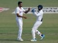 IND v NZ, First Test: India take out Young and Williamson to keep NZ at 197/2 - Hindi News | IND v NZ, First Test: India take out Young and Williamson to keep NZ at 197/2 | Latest cricket News at Lokmattimes.com
