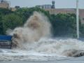 Typhoon Muifa makes landfall twice in China - Hindi News | Typhoon Muifa makes landfall twice in China | Latest international News at Lokmattimes.com