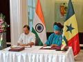 India, Senegal sign MoU on health, medicine in Dakar, review bilateral ties - Hindi News | India, Senegal sign MoU on health, medicine in Dakar, review bilateral ties | Latest international News at Lokmattimes.com