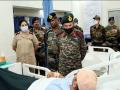 Northern Command Army Chief visits soldiers injured in Rajouri encounter - Hindi News | Northern Command Army Chief visits soldiers injured in Rajouri encounter | Latest national News at Lokmattimes.com