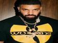 Drake gives fan a pink Birkin bag at his Los Angeles tour stop - Hindi News | Drake gives fan a pink Birkin bag at his Los Angeles tour stop | Latest international News at Lokmattimes.com