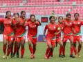Bangladesh beat Nepal 3-1 in final, clinch maiden SAFF Women's Championship - Hindi News | Bangladesh beat Nepal 3-1 in final, clinch maiden SAFF Women's Championship | Latest football News at Lokmattimes.com