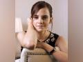 Emma Watson shares witty post after being mistaken for Emma Roberts in 'Harry Potter' special - Hindi News | Emma Watson shares witty post after being mistaken for Emma Roberts in 'Harry Potter' special | Latest entertainment News at Lokmattimes.com