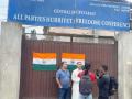 Tricolour affixed on gate of Hurriyat Conference office in Srinagar - Hindi News | Tricolour affixed on gate of Hurriyat Conference office in Srinagar | Latest politics News at Lokmattimes.com