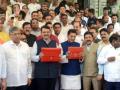 Maha proposes Rs 547,450 cr budget with huge fiscal, revenue deficits - Hindi News | Maha proposes Rs 547,450 cr budget with huge fiscal, revenue deficits | Latest maharashtra News at Lokmattimes.com