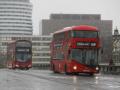 London's iconic red buses under threat in pandemic funding crisis, warns Mayor - Hindi News | London's iconic red buses under threat in pandemic funding crisis, warns Mayor | Latest politics News at Lokmattimes.com