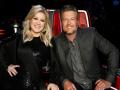 Kelly Clarkson attends Blake Shelton's concert with friends - Hindi News | Kelly Clarkson attends Blake Shelton's concert with friends | Latest entertainment News at Lokmattimes.com
