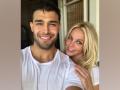 Britney Spears' marriage, house-hunting on hold following pending conservatorship ruling - Hindi News | Britney Spears' marriage, house-hunting on hold following pending conservatorship ruling | Latest entertainment News at Lokmattimes.com