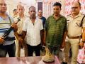 Assam: Two arrested for smuggling rhino horn - Hindi News | Assam: Two arrested for smuggling rhino horn | Latest national News at Lokmattimes.com