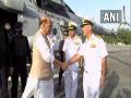 Rajnath Singh arrives in Karwar during two-day visit to Karnataka - Hindi News | Rajnath Singh arrives in Karwar during two-day visit to Karnataka | Latest national News at Lokmattimes.com