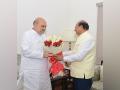 Delhi LG Vinai Kumar Saxena calls on Home Minister Amit Shah - Hindi News | Delhi LG Vinai Kumar Saxena calls on Home Minister Amit Shah | Latest national News at Lokmattimes.com