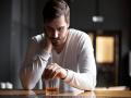 Only alcohol among caffeine, diet or lack of sleep might trigger heart rhythm condition: Study - Hindi News | Only alcohol among caffeine, diet or lack of sleep might trigger heart rhythm condition: Study | Latest lifestyle News at Lokmattimes.com