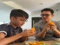 Aamir Khan binges on mangoes with son Azad Rao - Hindi News | Aamir Khan binges on mangoes with son Azad Rao | Latest entertainment News at Lokmattimes.com
