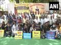 Ukraine-returned students, parents gather at Jantar Mantar, urge Centre to provide admission in Indian medical colleges - Hindi News | Ukraine-returned students, parents gather at Jantar Mantar, urge Centre to provide admission in Indian medical colleges | Latest national News at Lokmattimes.com