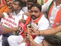 Hyderabad: BJYM holds protest against TRS govt over rising unemployment - Hindi News | Hyderabad: BJYM holds protest against TRS govt over rising unemployment | Latest national News at Lokmattimes.com