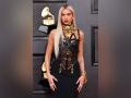 Grammys 2022: Dua Lipa debuts platinum blonde hair look on red carpet - Hindi News | Grammys 2022: Dua Lipa debuts platinum blonde hair look on red carpet | Latest lifestyle News at Lokmattimes.com