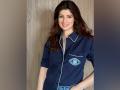 Covid created a huge strain on India's medical infrastructure, says Twinkle Khanna - Hindi News | Covid created a huge strain on India's medical infrastructure, says Twinkle Khanna | Latest entertainment News at Lokmattimes.com