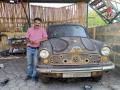 Indore man gives artistic touch to old Ambassador car by using scrap material - Hindi News | Indore man gives artistic touch to old Ambassador car by using scrap material | Latest national News at Lokmattimes.com