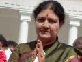 Sasikala 'sets herself apart from politics', asks AIADMK cadres to stand united defeat DMK in TN Assembly polls - Hindi News | Sasikala 'sets herself apart from politics', asks AIADMK cadres to stand united defeat DMK in TN Assembly polls | Latest national News at Lokmattimes.com