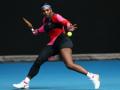 Serena Williams retires from Wimbledon opener after injury - Hindi News | Serena Williams retires from Wimbledon opener after injury | Latest tennis News at Lokmattimes.com