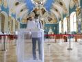 Russians vote in local elections - Hindi News | Russians vote in local elections | Latest international News at Lokmattimes.com