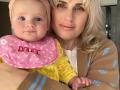 Rebel Wilson snuggles with daughter Royce in recent photos - Hindi News | Rebel Wilson snuggles with daughter Royce in recent photos | Latest entertainment News at Lokmattimes.com
