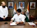 Jyotiraditya Scindia assumes addl charge of steel ministry - Hindi News | Jyotiraditya Scindia assumes addl charge of steel ministry | Latest politics News at Lokmattimes.com