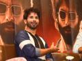 Mummy or papa?: Shahid on picking between Dhoni and Kohli - Hindi News | Mummy or papa?: Shahid on picking between Dhoni and Kohli | Latest maharashtra News at Lokmattimes.com