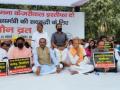 Delhi BJP observes 'maun vrat' at Raj Ghat demanding Kejriwal's resignation - Hindi News | Delhi BJP observes 'maun vrat' at Raj Ghat demanding Kejriwal's resignation | Latest politics News at Lokmattimes.com