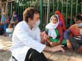 Rahul meets migrants, Congress says many detained by police - Hindi News | Rahul meets migrants, Congress says many detained by police | Latest politics News at Lokmattimes.com