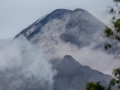 Thousands Evacuate As Volcano Erupts in Philippines - Hindi News | Thousands Evacuate As Volcano Erupts in Philippines | Latest international News at Lokmattimes.com