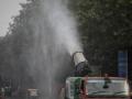 Delhi Metro tackles air pollution with 14 anti-smog guns - Hindi News | Delhi Metro tackles air pollution with 14 anti-smog guns | Latest national News at Lokmattimes.com