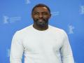 Idris Elba 'disheartened' by backlash over idea of him playing James Bond - Hindi News | Idris Elba 'disheartened' by backlash over idea of him playing James Bond | Latest entertainment News at Lokmattimes.com