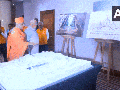 South Africa: PM Modi inspects model of Swaminarayan temple in Johannesburg - Hindi News | South Africa: PM Modi inspects model of Swaminarayan temple in Johannesburg | Latest international News at Lokmattimes.com