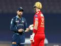IPL 2022: Rashid Khan checks Livingstone's bat in awe after PBKS batter hits monstrous six - Hindi News | IPL 2022: Rashid Khan checks Livingstone's bat in awe after PBKS batter hits monstrous six | Latest cricket News at Lokmattimes.com