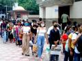 Long queues at Metro stations after new Covid-19 curbs - Hindi News | Long queues at Metro stations after new Covid-19 curbs | Latest health News at Lokmattimes.com