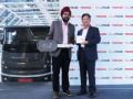 Toshiba India to power Evage's electric vans with its batteries - Hindi News | Toshiba India to power Evage's electric vans with its batteries | Latest technology News at Lokmattimes.com