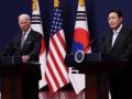 Yoon, Biden agree to expand joint military exercises to cope with N.Korea threats - Hindi News | Yoon, Biden agree to expand joint military exercises to cope with N.Korea threats | Latest politics News at Lokmattimes.com