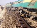 Blast derails train in Pakistan, eight injured - Hindi News | Blast derails train in Pakistan, eight injured | Latest politics News at Lokmattimes.com