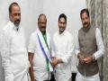 Former TDP MLA joins ruling YSRCP - Hindi News | Former TDP MLA joins ruling YSRCP | Latest national News at Lokmattimes.com