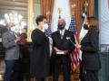 Kamala Harris swears in 1st Black woman as WH budget chief - Hindi News | Kamala Harris swears in 1st Black woman as WH budget chief | Latest politics News at Lokmattimes.com
