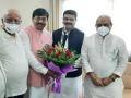 Karnataka: Basavaraj Bommai meets Dharmendra Pradhan, Yediyurappa ahead of oath ceremony - Hindi News | Karnataka: Basavaraj Bommai meets Dharmendra Pradhan, Yediyurappa ahead of oath ceremony | Latest national News at Lokmattimes.com