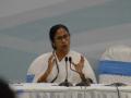 Mamata urges CMs of 18 states to help stranded workers from Bengal - Hindi News | Mamata urges CMs of 18 states to help stranded workers from Bengal | Latest politics News at Lokmattimes.com