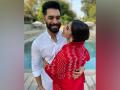 Mouni Roy shares first picture with fiance Suraj Nambiar amid wedding festivities - Hindi News | Mouni Roy shares first picture with fiance Suraj Nambiar amid wedding festivities | Latest maharashtra News at Lokmattimes.com