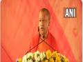 Yogi Adityanath slams SP over Peeyush Jain's arrest, says recovery of cash, gold bricks expose black deeds of previous govts - Hindi News | Yogi Adityanath slams SP over Peeyush Jain's arrest, says recovery of cash, gold bricks expose black deeds of previous govts | Latest politics News at Lokmattimes.com