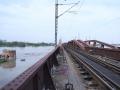 Rail traffic temporarily suspended on Old Yamuna Bridge after water level crosses danger mark - Hindi News | Rail traffic temporarily suspended on Old Yamuna Bridge after water level crosses danger mark | Latest national News at Lokmattimes.com