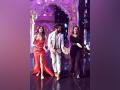 Shilpa Shetty grooves to 'Tu Mere Agal Bagal Hai' with Shahid Kapoor, Mrunal Thakur - Hindi News | Shilpa Shetty grooves to 'Tu Mere Agal Bagal Hai' with Shahid Kapoor, Mrunal Thakur | Latest entertainment News at Lokmattimes.com